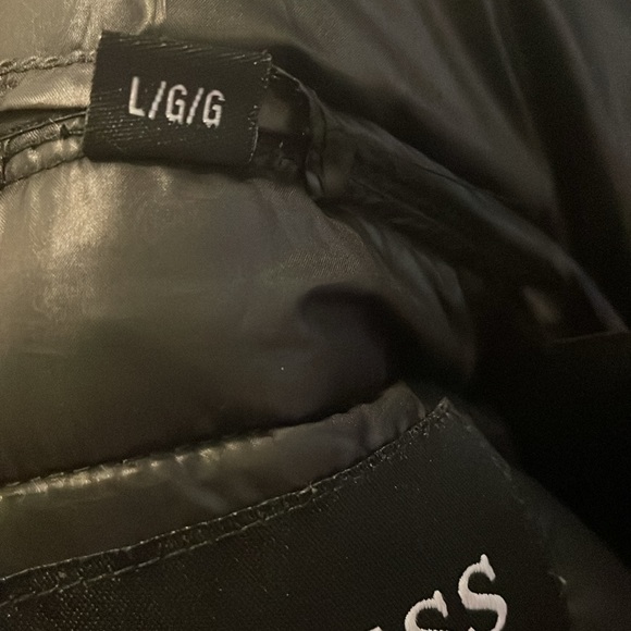 Guess hooded black puffer jacket size - L - Picture 9 of 9